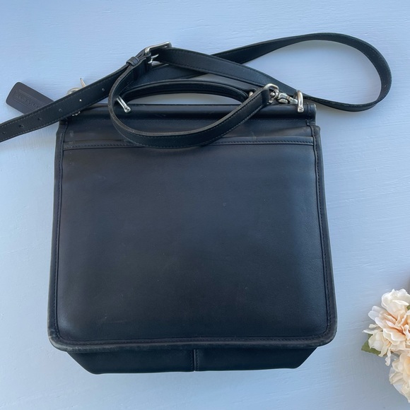 Coach Vintage Leather Station In Black - Picture 5 of 16